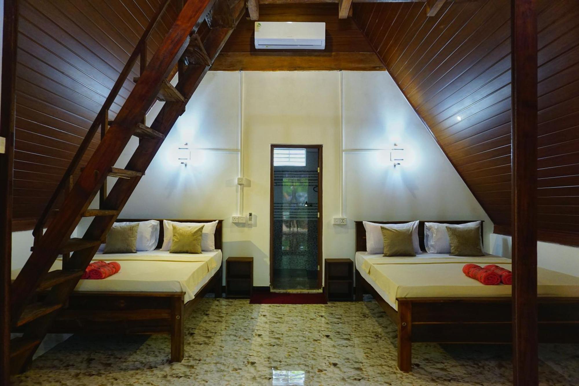 Sky Villa Sigiriya Bagian luar foto